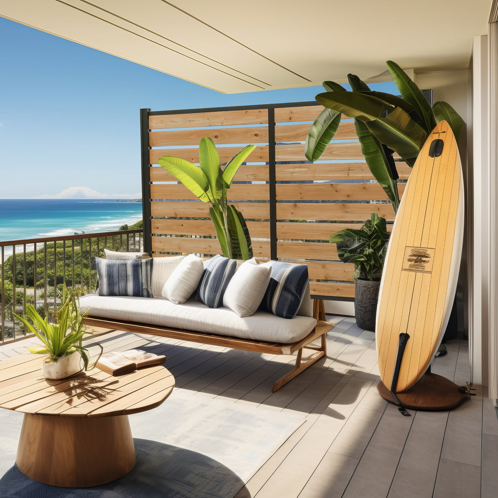 privacy wall on deck by the beach