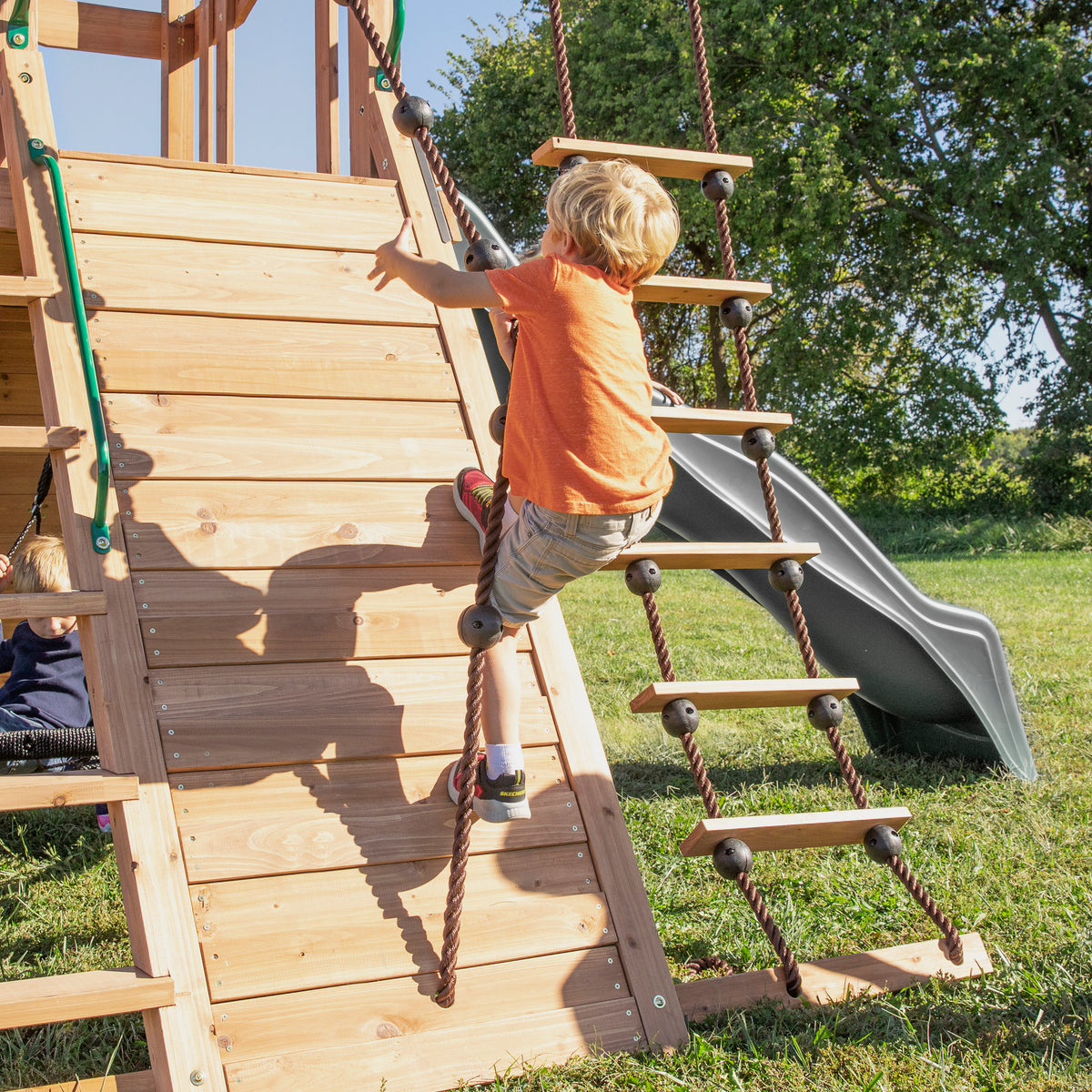 Endeavor Swing Set with Wave Slide – Backyard Discovery