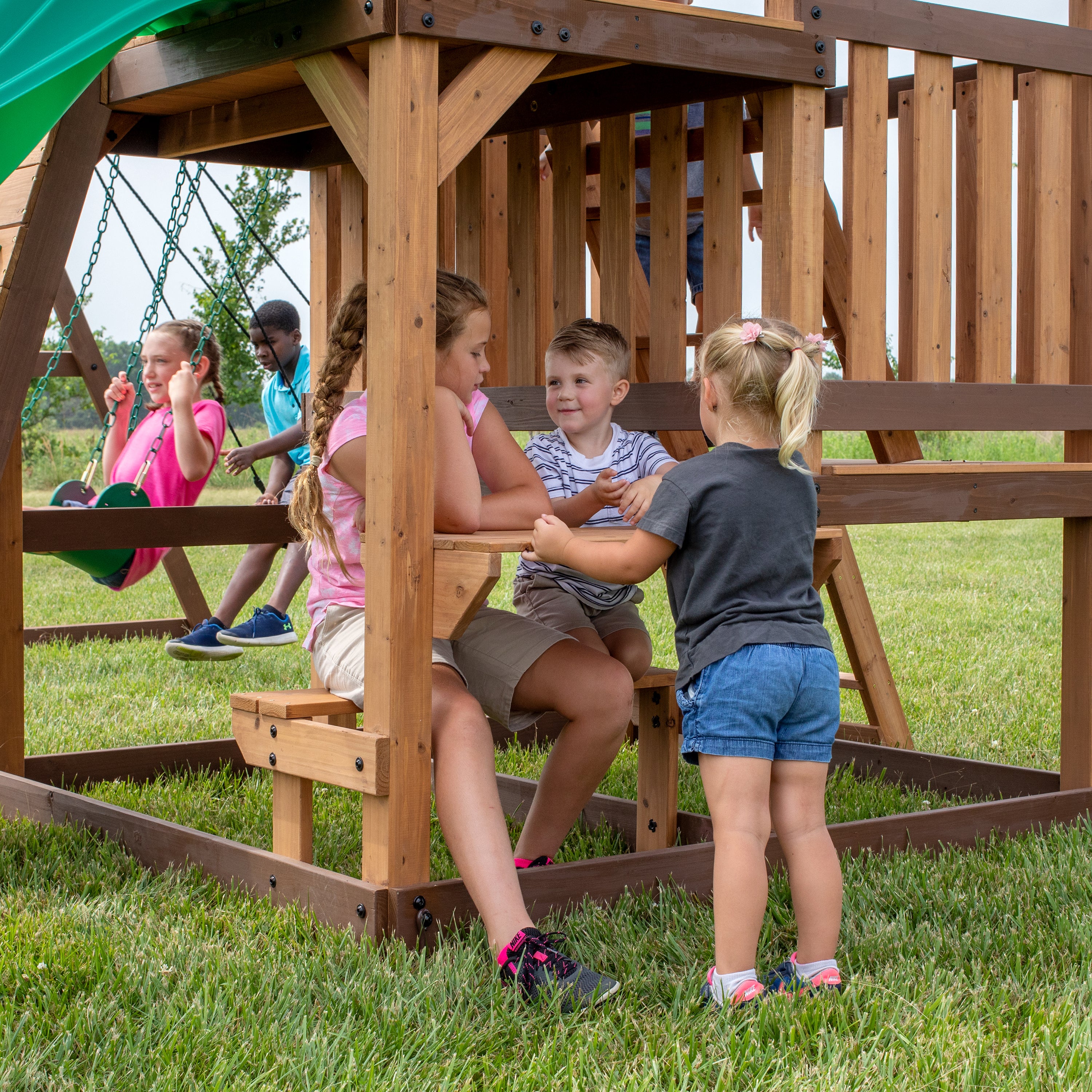 Highlander Swing Set table