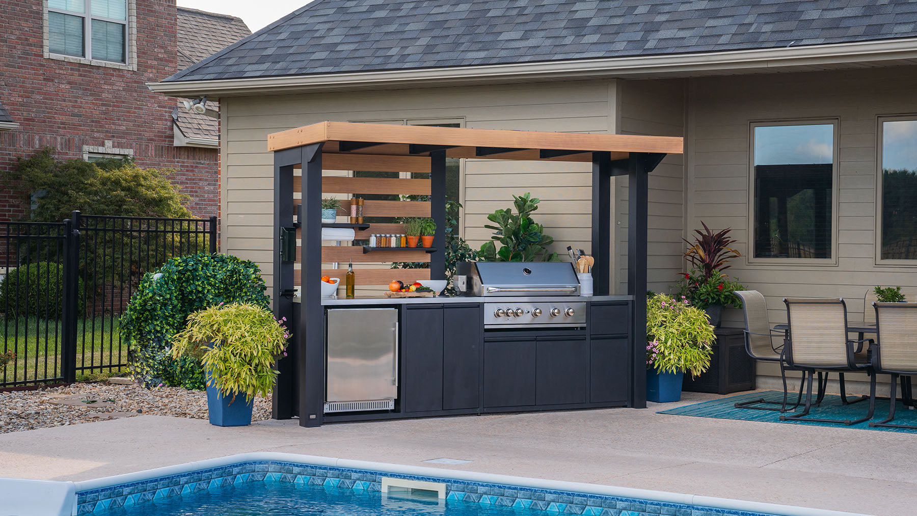 Fusion Flame Outdoor Kitchen