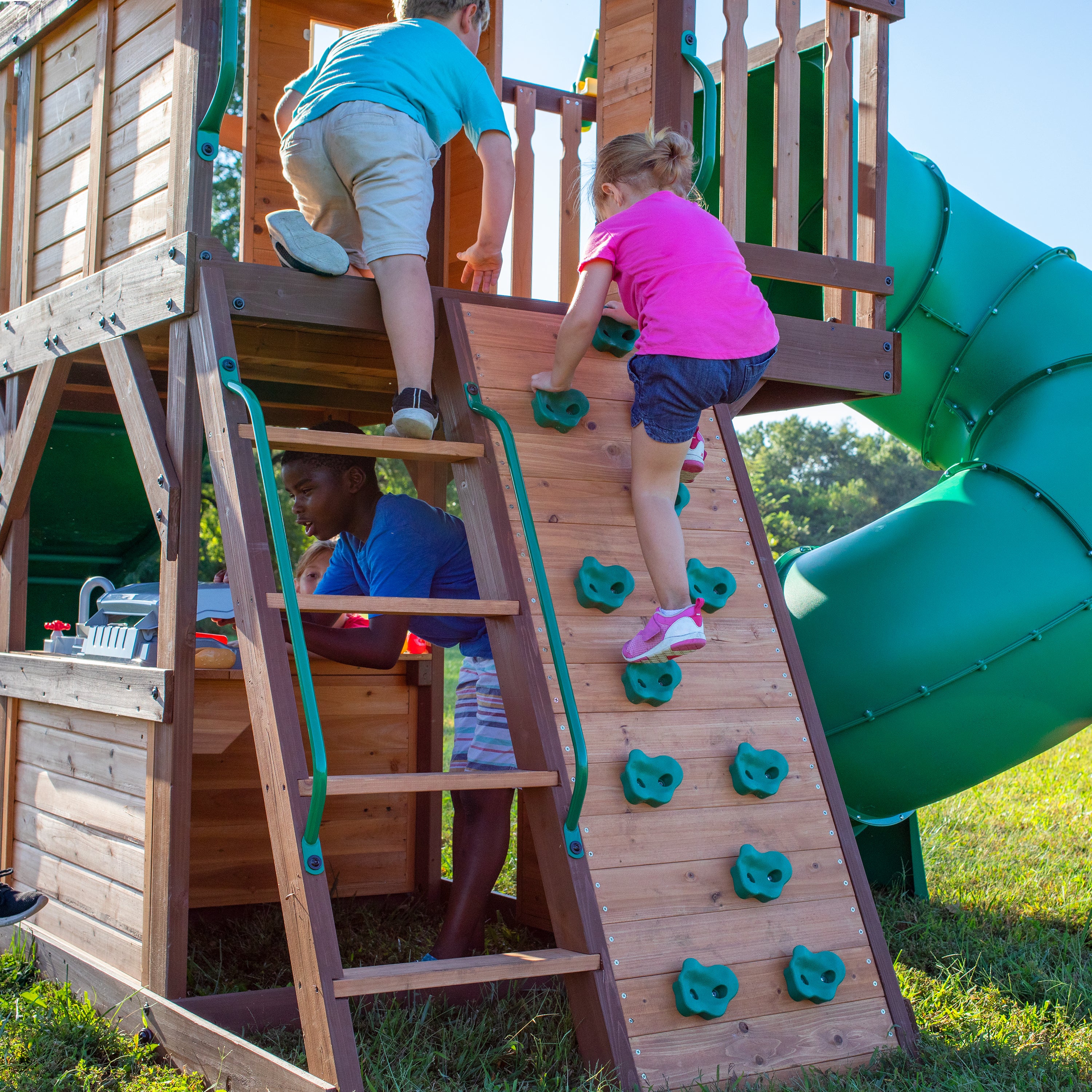 Backyard discovery prestige all store cedar wood playset swing set