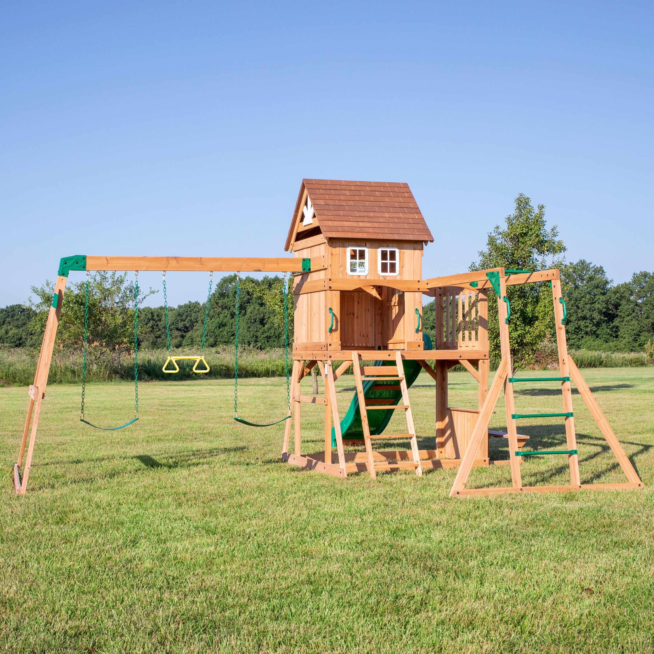 Montpelier Swing Set in backyard