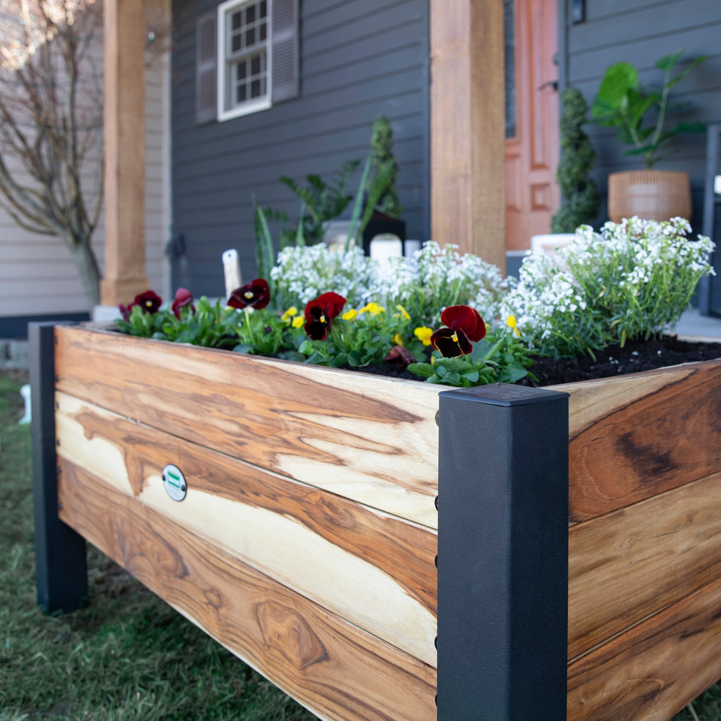 Teak Planter Corner