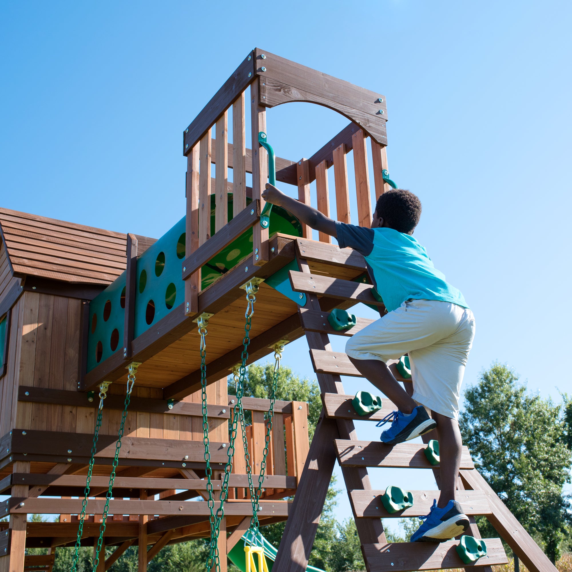 Backyard Discovery - Woodridge Elite Wooden Swing Set